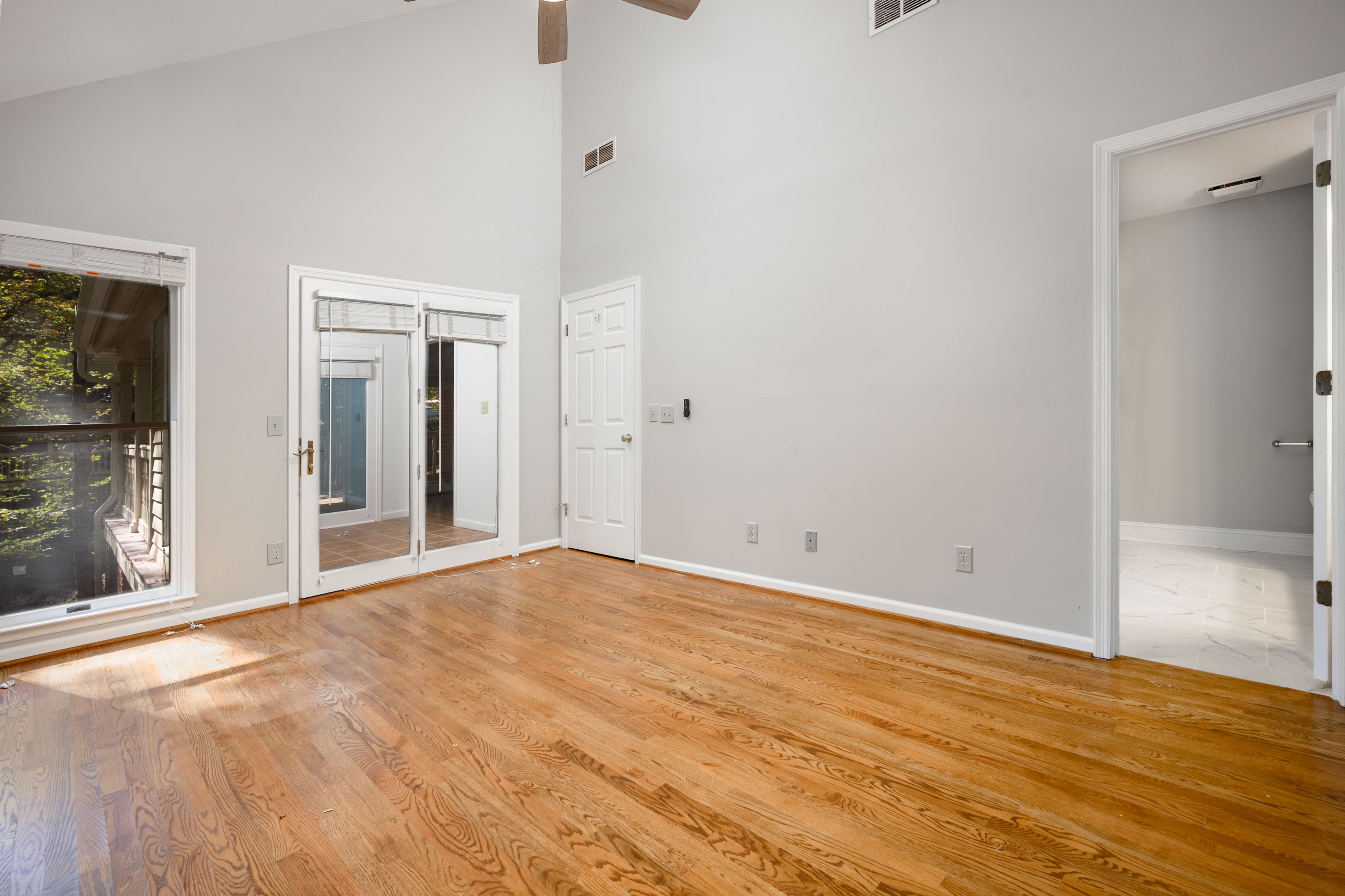 1002 Cupp Lane image 10